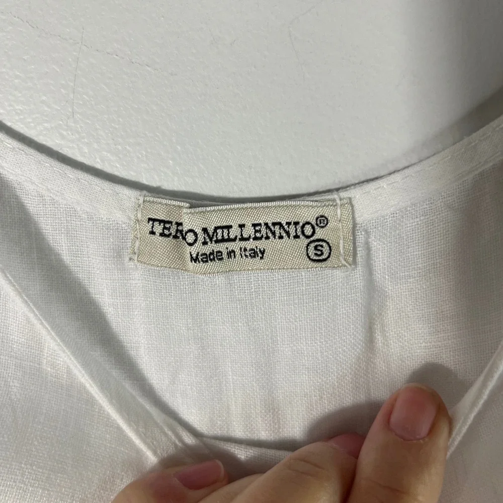 Terzo Millennio White 100% Linen High Low Button Back Top Made in Italy Small